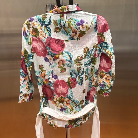 Chaudry Floral Women's Blouse with Scarf Accent - Picture 11 of 16